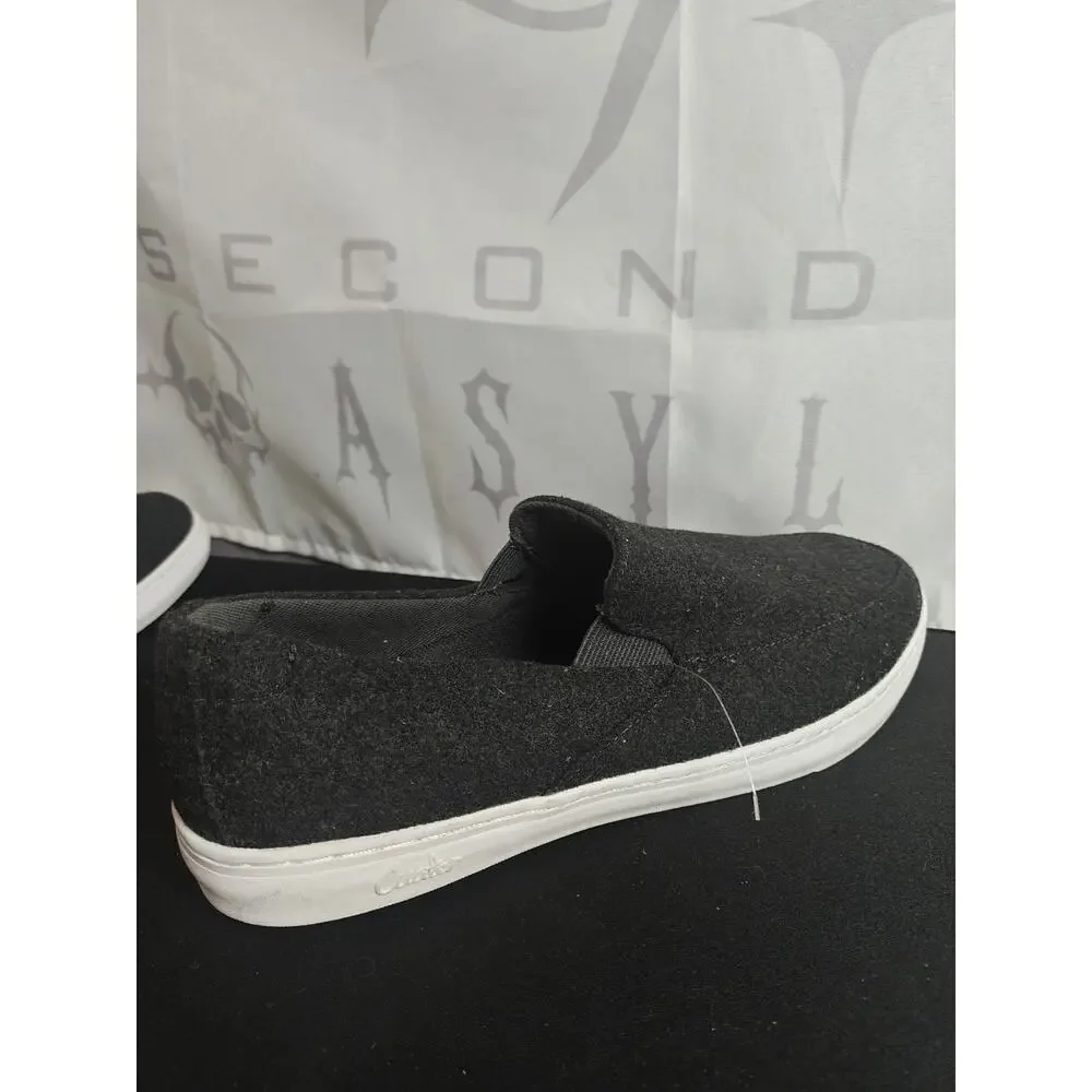 NWT Cuater Men's 9 Phenom Slip On Black / Gray 4MU190- Travis Mathew Blemishes